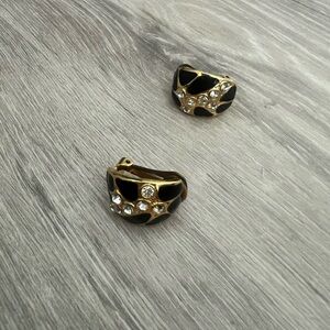 Vintage Elegant Gold and Black Earrings